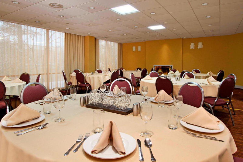 Courtyard by Marriott Lyndhurst/Meadowlands, Lyndhurst, United States