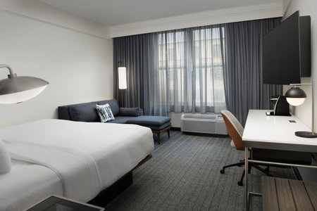 Courtyard by Marriott Savannah Downtown - Historic District, Savannah, United States