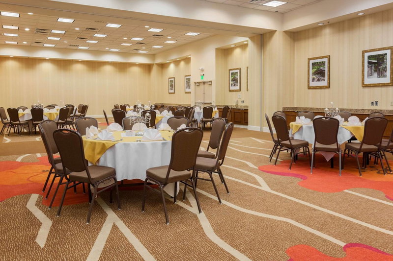 Hilton Garden Inn Dallas/Market Center, Dallas, United States