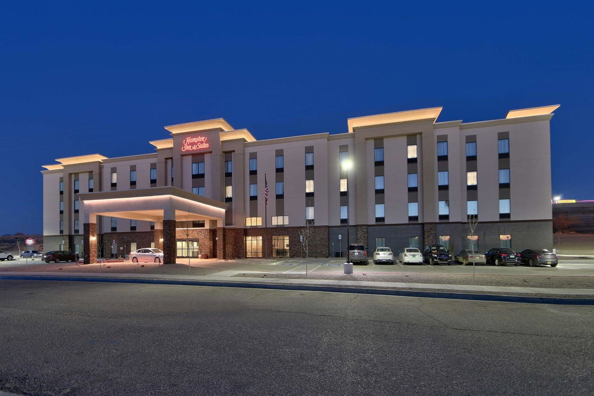 Hotel · Hampton Inn & Suites Albuquerque Airport, Albuquerque