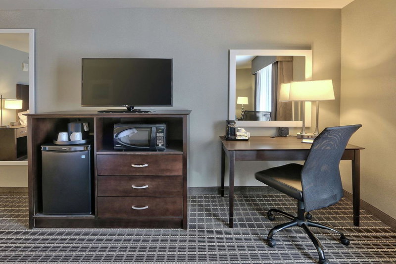 Hampton Inn & Suites Albuquerque Airport, Albuquerque, United States