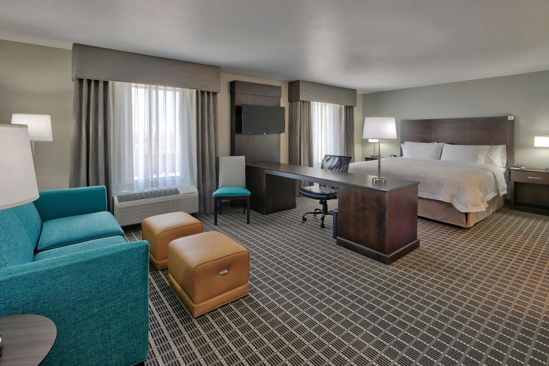 Hampton Inn & Suites Albuquerque Airport, Albuquerque, United States