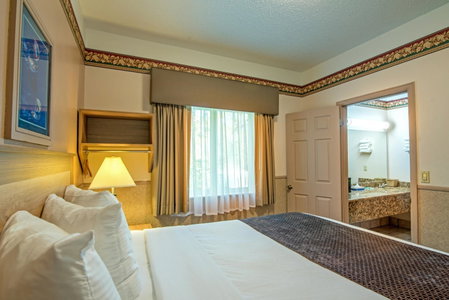 Silver Spruce Inn, Glenwood Springs, United States