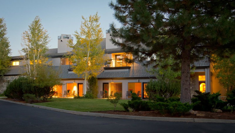 Pine Ridge Inn, Bend, United States