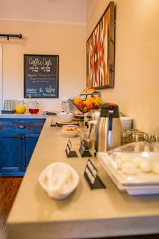 Pine Ridge Inn, Bend, United States