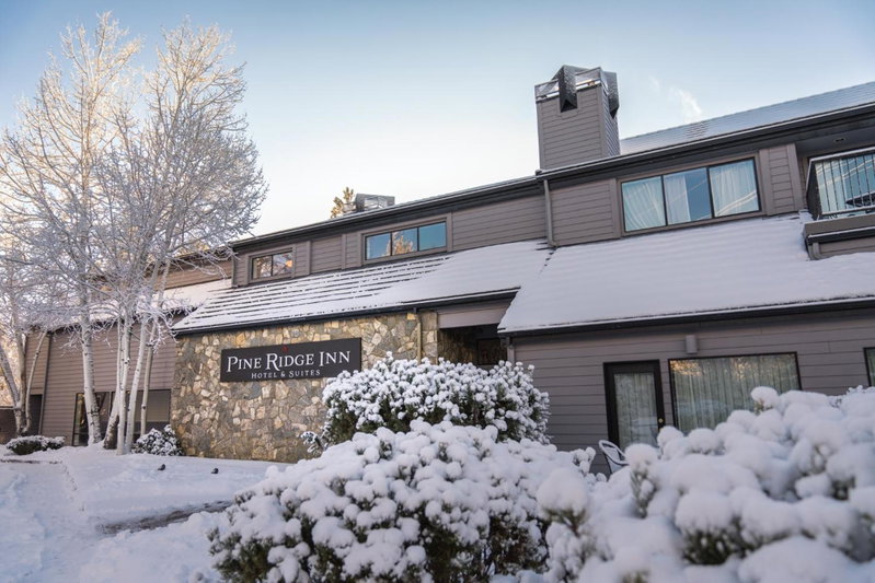 Pine Ridge Inn, Bend, United States