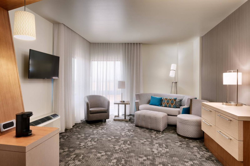 Courtyard by Marriott Phoenix Mesa Gateway Airport, Germann, United States