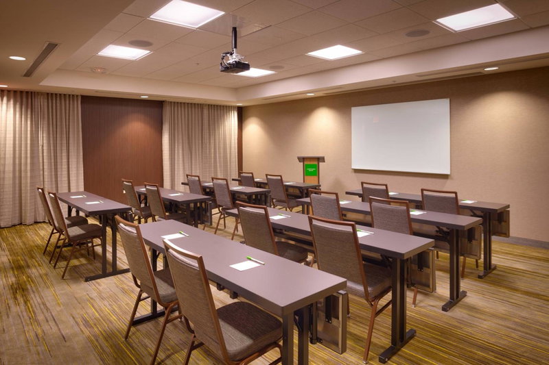 Courtyard by Marriott Phoenix Mesa Gateway Airport, Germann, United States