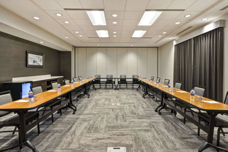 Hyatt Place Fresno, Fresno, United States