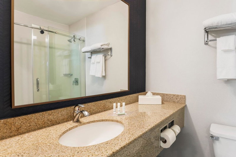 Fairfield Inn and Suites by Marriott San Jose Airport, San Jose, United States