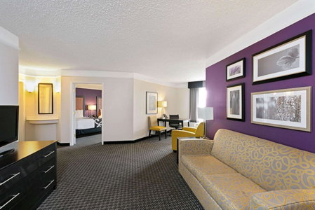 La Quinta Inn & Suites by Wyndham Phoenix Scottsdale, Scottsdale, United States