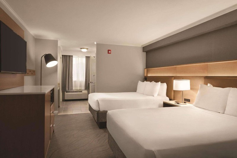 DoubleTree by Hilton Providence Airport Warwick, Warwick, United States