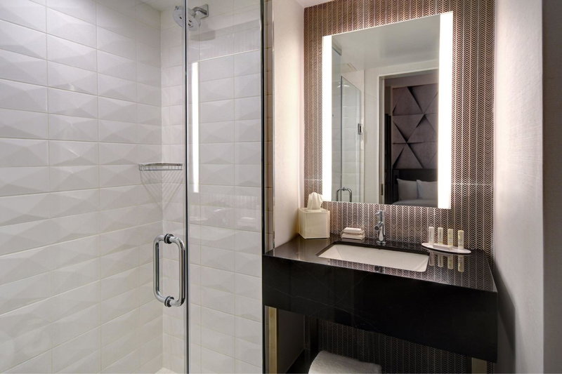 SpringHill Suites by Marriott New York Midtown Manhattan/Park Ave, New York, United States