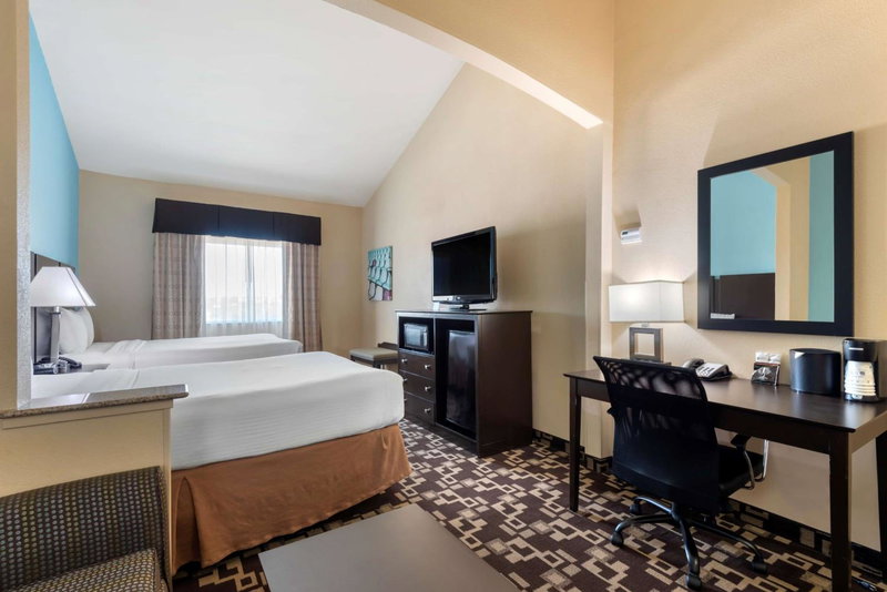 Best Western Plus Arlington North Hotel & Suites, Arlington, United States