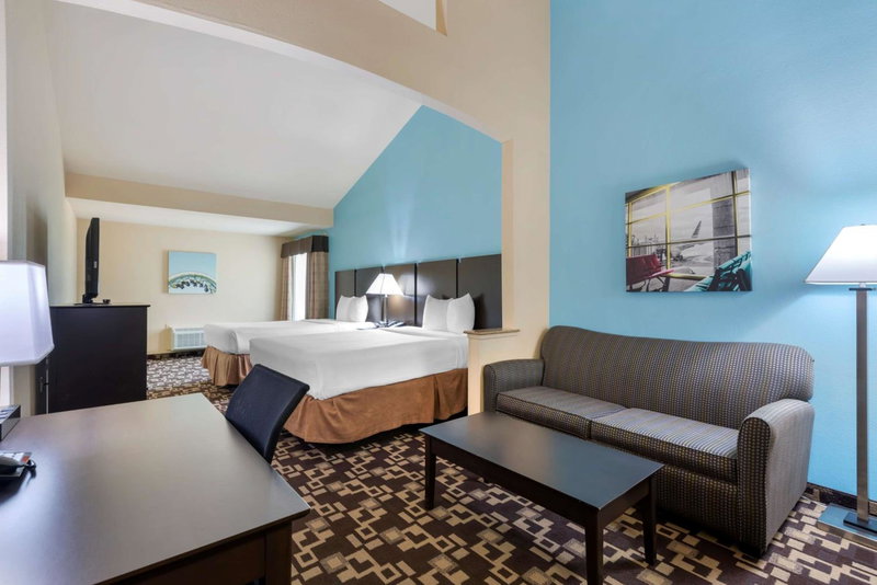 Best Western Plus Arlington North Hotel & Suites, Arlington, United States