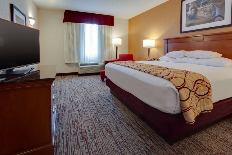 Drury Inn & Suites St. Louis Forest Park, Saint Louis, United States
