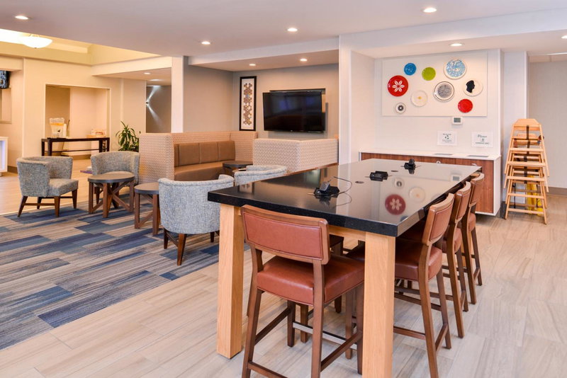 Holiday Inn Express & Suites Lacey - Olympia by IHG, Lacey, United States