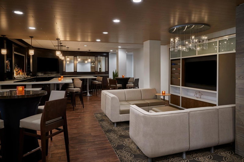 Holiday Inn Alexandria at Carlyle by IHG, Alexandria, United States