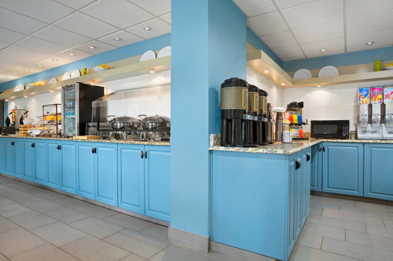 Country Inn & Suites by Radisson, Charlotte University Place, NC, Charlotte, United States