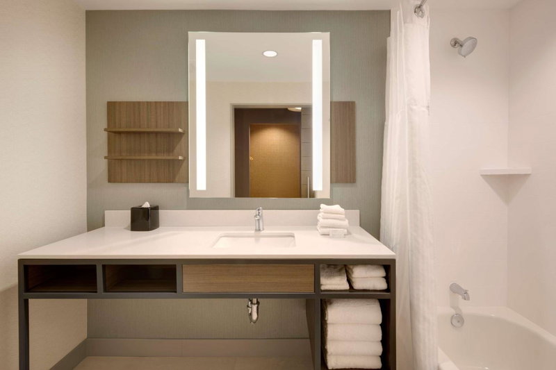 Hilton Garden Inn Haymarket, Haymarket, United States