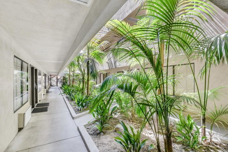 Anaheim Desert Inn & Suites, Anaheim, United States