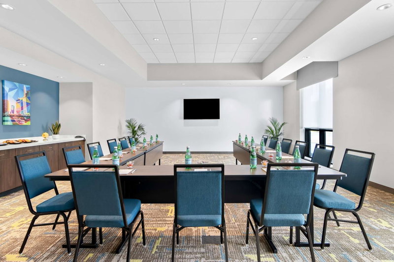 Hampton Inn & Suites Chicago Medical District Uic, Chicago, United States