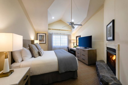 Pelican Inn & Suites, Cambria, United States