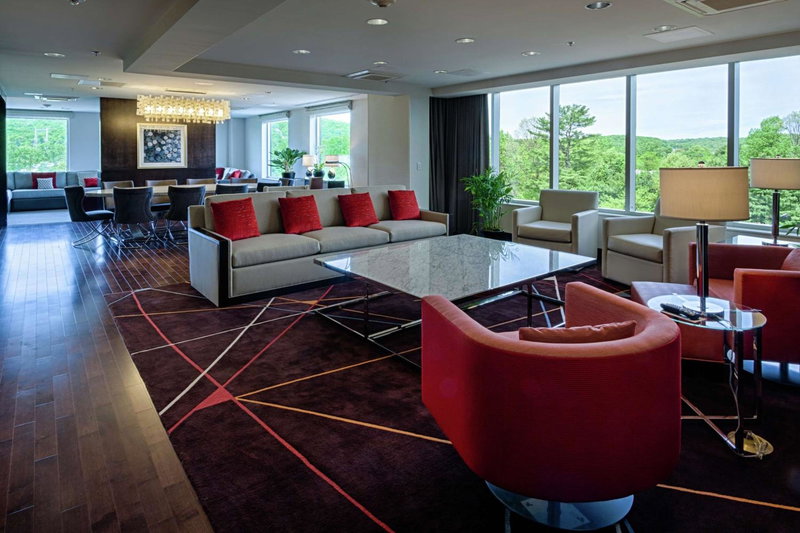 DoubleTree by Hilton Hotel Bristol, Bristol, United States