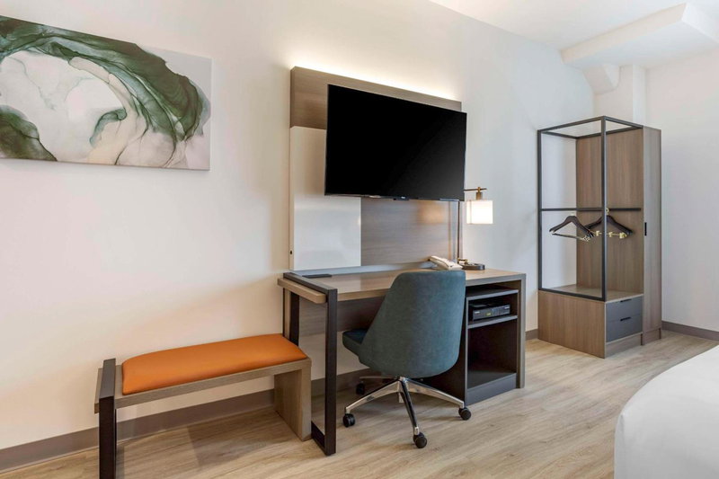 Four Points by Sheraton Newark Airport, Newark, United States