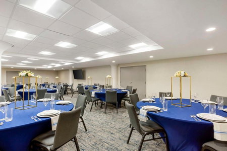 Four Points by Sheraton Newark Airport, Newark, United States