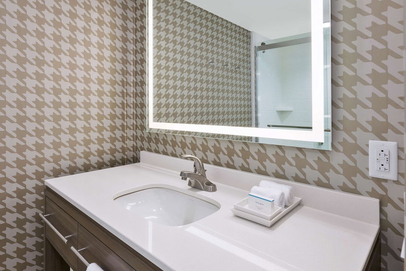 Home2 Suites by Hilton Wilmington Wrightsville Beach, Wilmington, United States