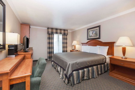 Travelodge by Wyndham Sylmar CA, Sylmar, United States