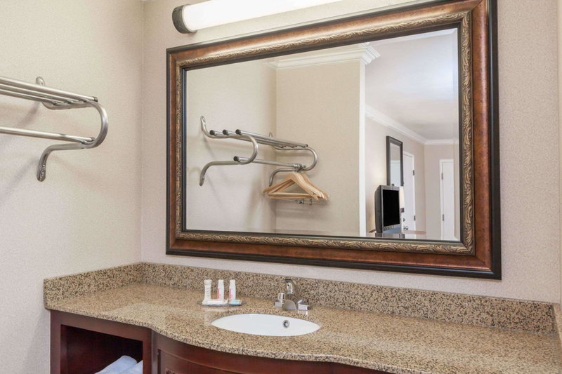 Travelodge by Wyndham Sylmar CA, Sylmar, United States