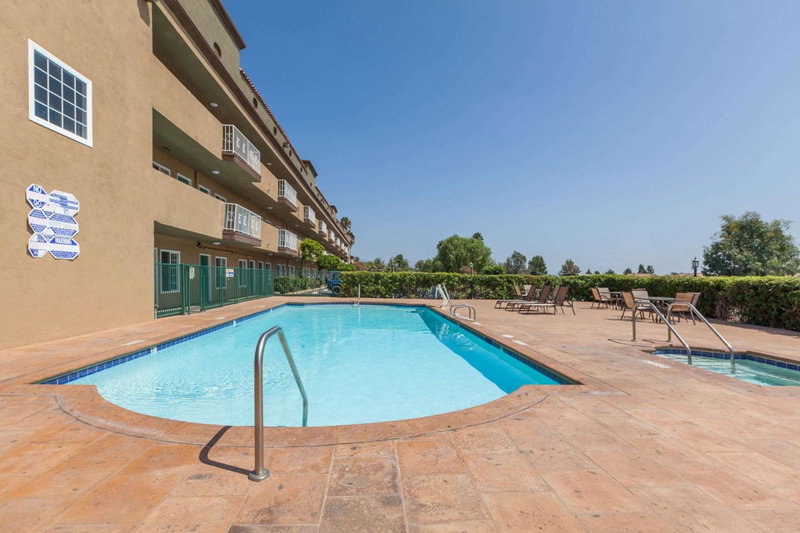 Travelodge by Wyndham Sylmar CA, Sylmar, United States