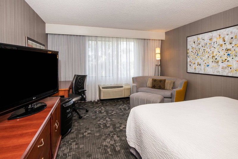 Courtyard by Marriott Newark Silicon Valley, Newark, United States