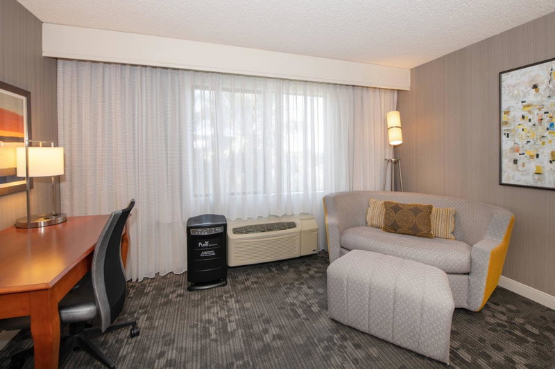 Courtyard by Marriott Newark Silicon Valley, Newark, United States