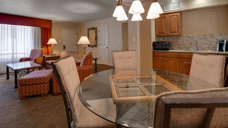 Best Western Plus Arroyo Roble Hotel & Creekside Villas, Sedona, United States