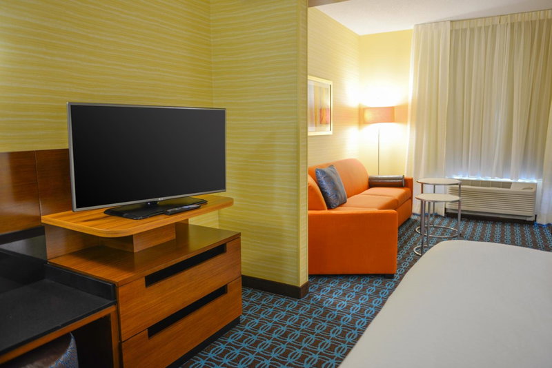 Fairfield Inn and Suites Canton South, Canton, United States