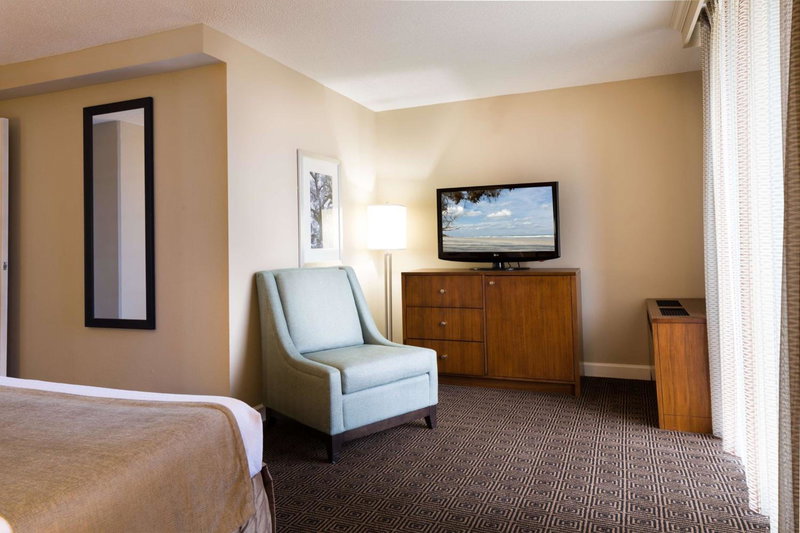 DoubleTree by Hilton Hotel Jacksonville Riverfront, Jacksonville, United States