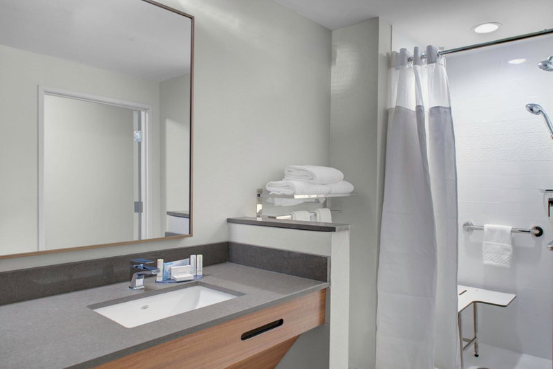 Fairfield Inn & Suites by Marriott Roanoke Salem, Salem, United States