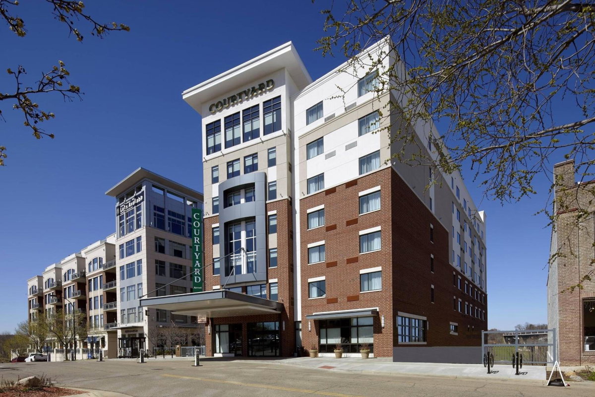 Hotel · Courtyard by Marriott Akron Downtown, Akron
