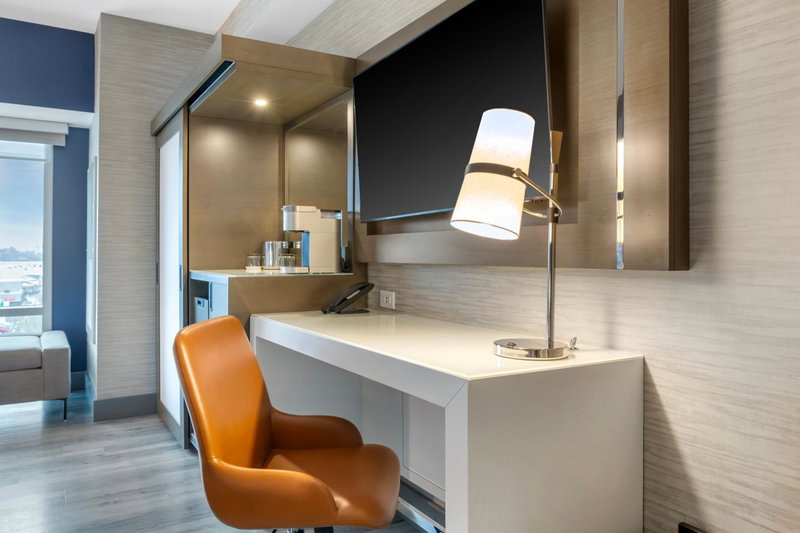 Cambria Hotel Niagara Falls, Niagara Falls, United States