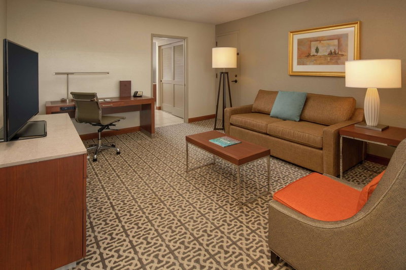 DoubleTree Suites by Hilton Seattle Airport/Southcenter, Tukwila, United States