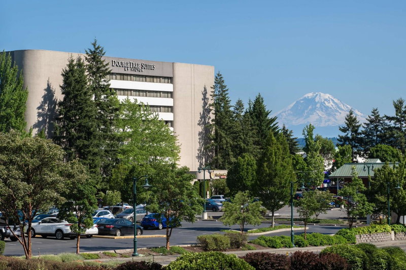 DoubleTree Suites by Hilton Seattle Airport/Southcenter, Tukwila, United States