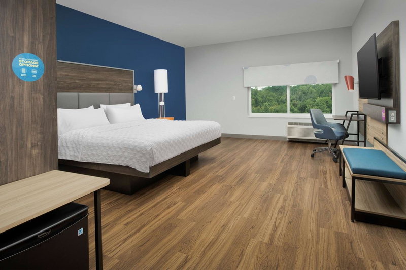 Tru By Hilton Charlotte Airport Lake Pointe, Charlotte, United States