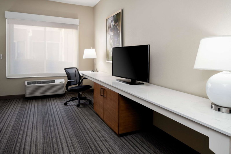 Hilton Garden Inn Roseville, Roseville, United States