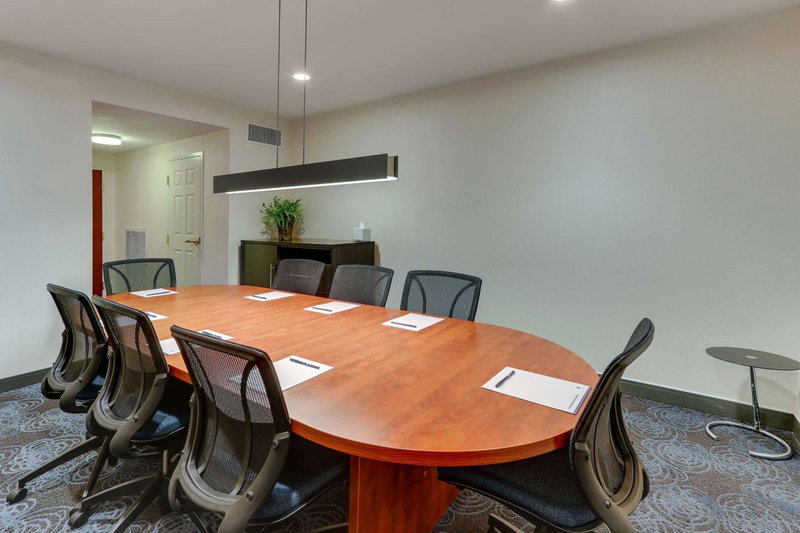 DoubleTree by Hilton St. Louis Forest Park, Saint Louis, United States
