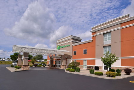 Holiday Inn Hotel & Suites Rochester - Marketplace by IHG, Rochester, United States