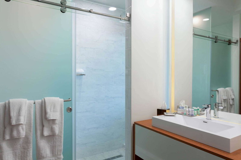 Maritime Hotel Fort Lauderdale Airport & Cruiseport, Fort Lauderdale, United States