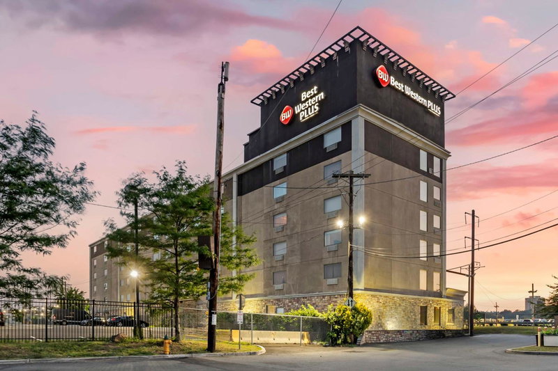 Aiden by Best Western Newark Airport, Newark, United States